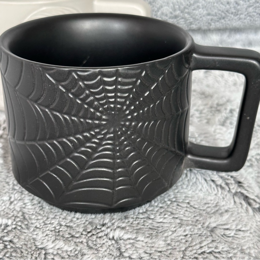 Starbucks 2019 Halloween Ceramic Mugs - Picture 6 of 15